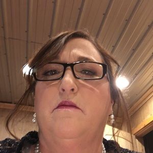 Meet your Posher, Carla